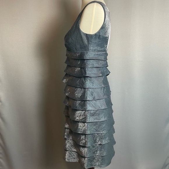Dress Barn Blue-Green Iridescent Layered Tiered Sleeveless Dress - Size 4 - Picture 5 of 13
